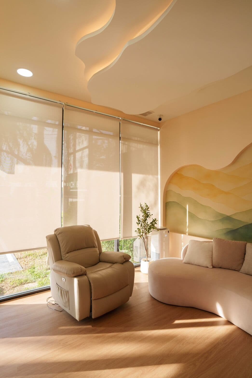 Calm corner featuring tea ritual and botanical accents